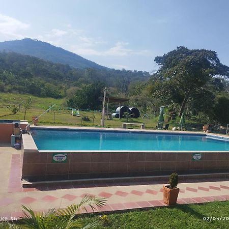 Hotel Campestre La Fuente - Piscina Moniquirá Exterior foto